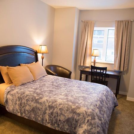 Downtown Whitehorse 4 Bedrooms Deluxe Condo Exterior foto